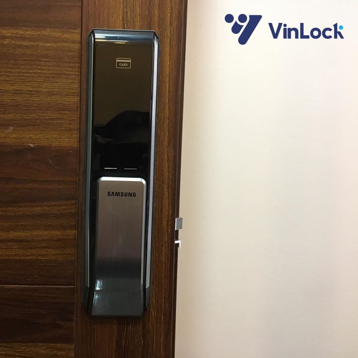 KHÓA CỬA ĐIỆN TỬ SAMSUNG SHS P717 LMG/EN 14 anh thuc te KHOA CUA DIEN TU SAMSUNG SHS P717 LMG EN 1