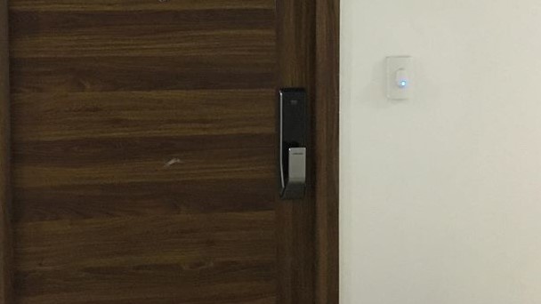 KHÓA CỬA ĐIỆN TỬ SAMSUNG SHS P717 LMG/EN 16 anh thuc te KHOA CUA DIEN TU SAMSUNG SHS P717 LMG EN 4