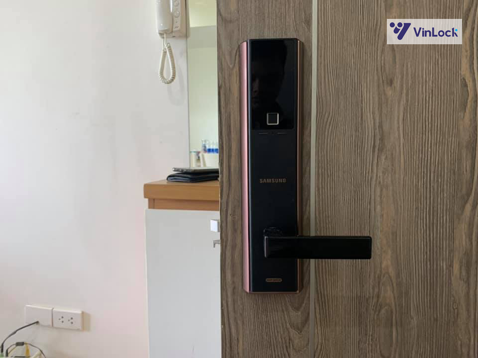 LẮP KHÓA VÂN TAY SAMSUNG SHP-DH538 TẠI ECOPARK, HƯNG YÊN
