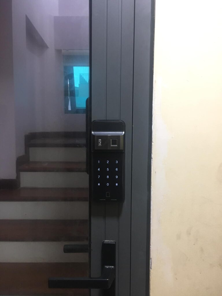 LẮP ĐẶT KHÓA ĐIỆN TỬ EPIC ES-FF730G TẠI 106 NGUYỄN NGỌC NẠI