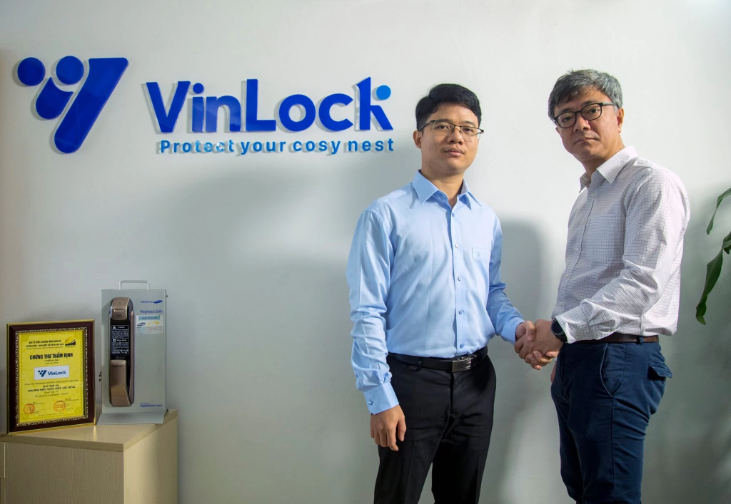 Mua khóa điện tử chính hãng ở đâu? Cách nhận biết và nơi bán tin cậy 5 mua khoá điện tử chính hãng ở đâu