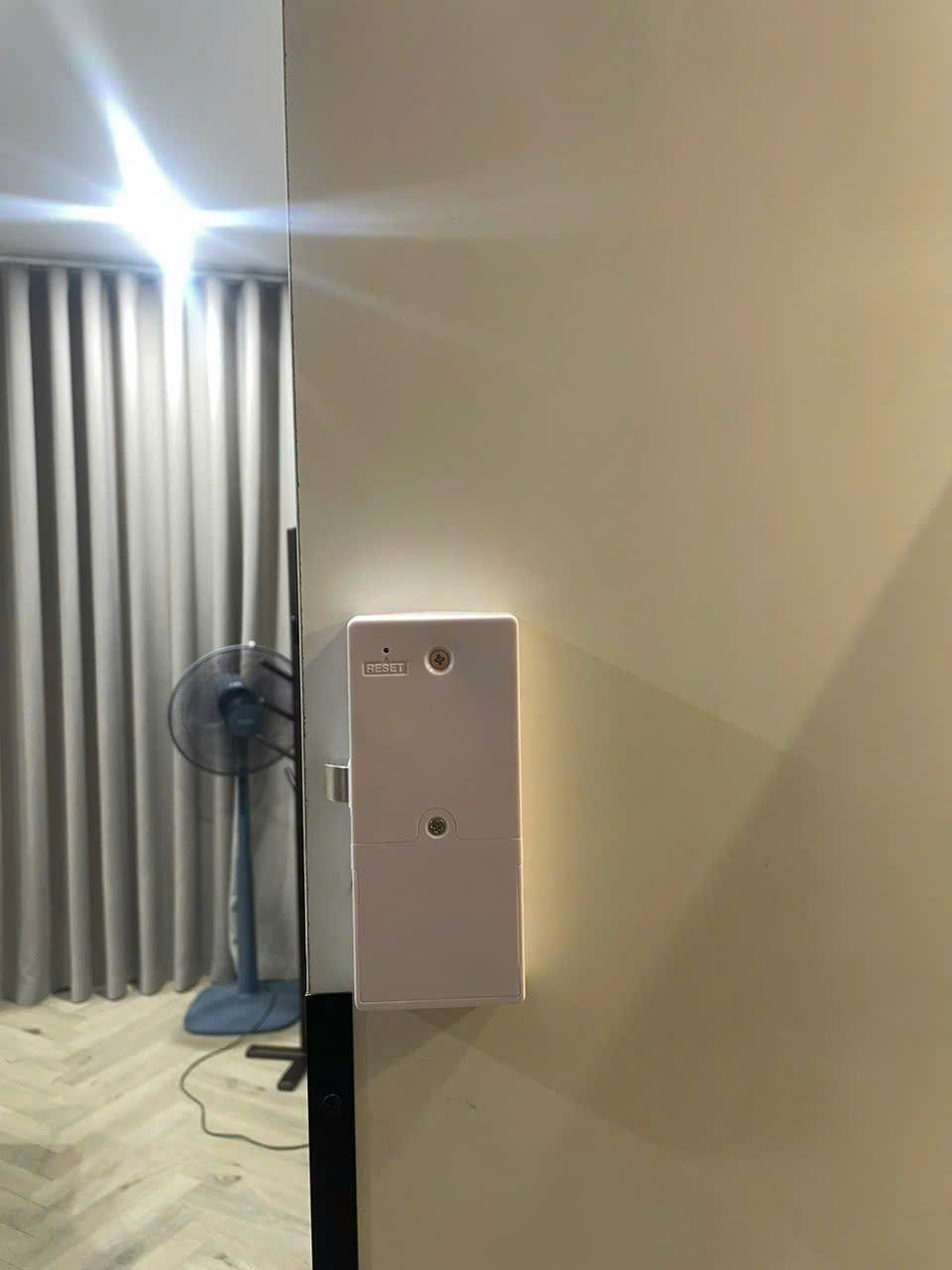 Khóa tủ đồ Gaborse GE-100VTM 8 GN18 5